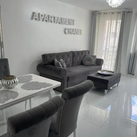 Chanel Centrum Apartment *