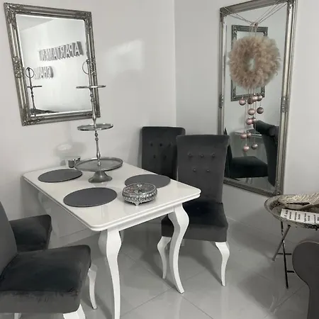 Chanel Centrum * Malbork