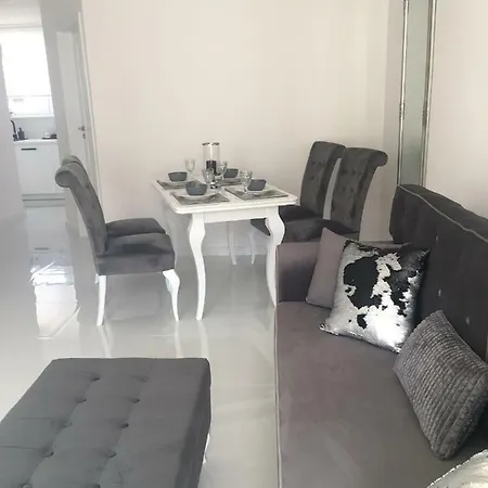 Chanel Centrum * Malbork