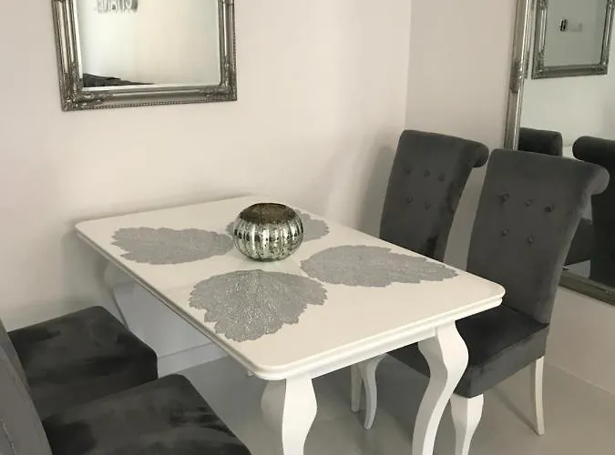 Chanel Centrum Apartamento *