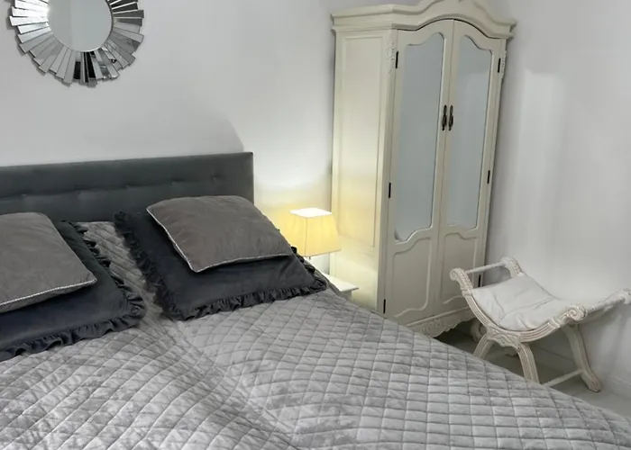 Chanel Centrum * Malbork